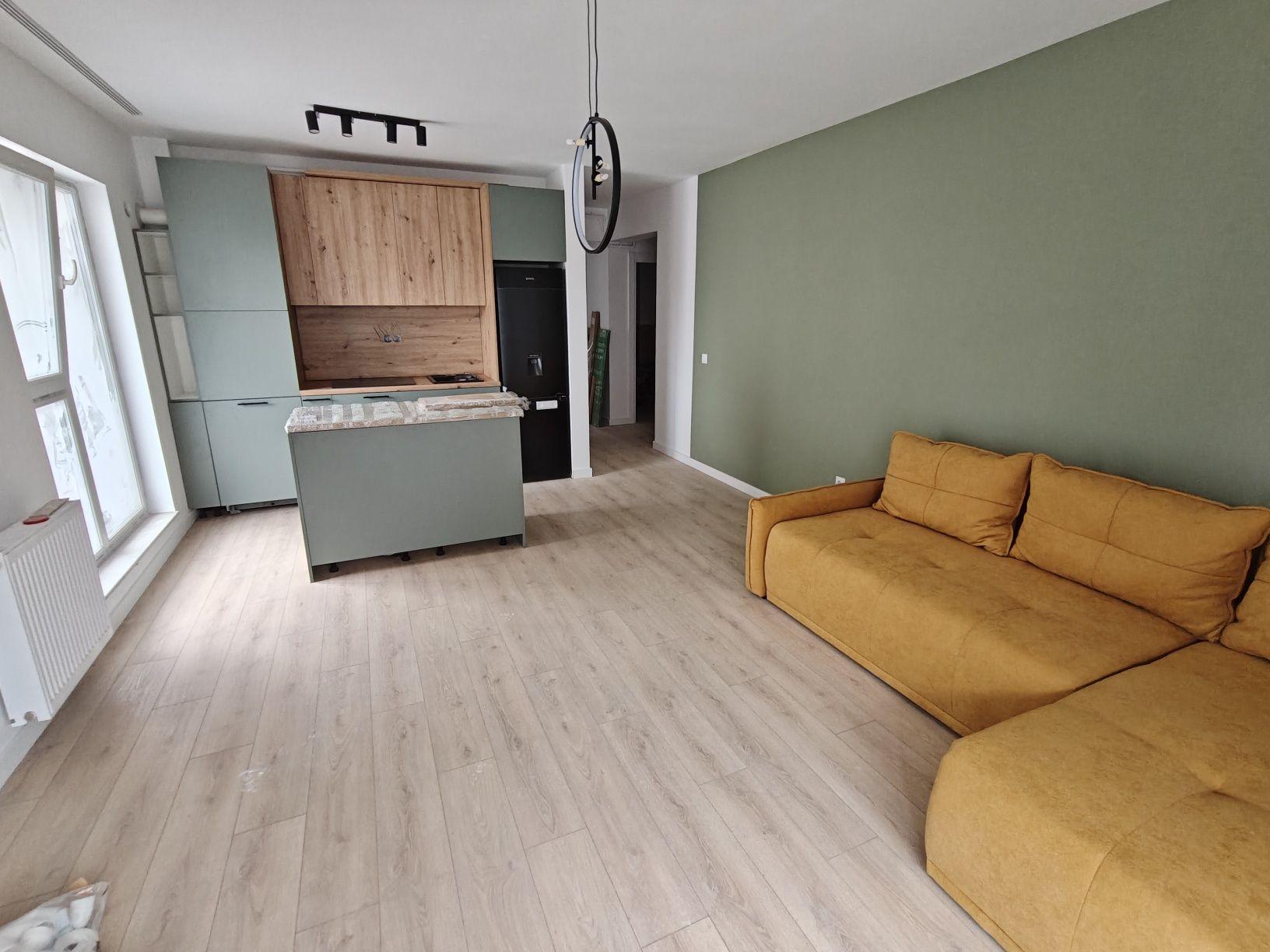 3 camere/ 67mp/ 2 bai/ etajul 1/ totul nou/ parcare/ Cetății