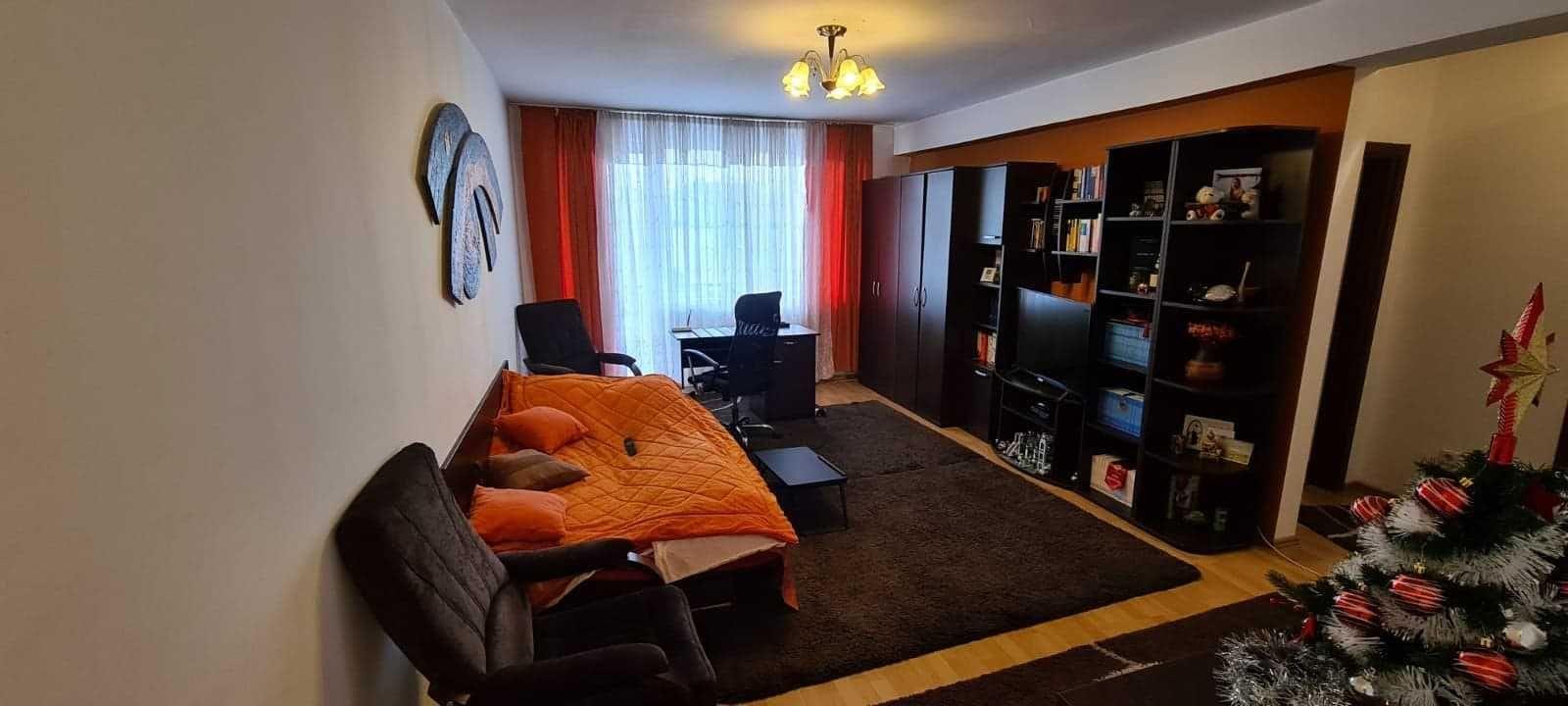 Proprietar,  vând apartament 47mp,  în Mărăști, str. Henri Barbusse