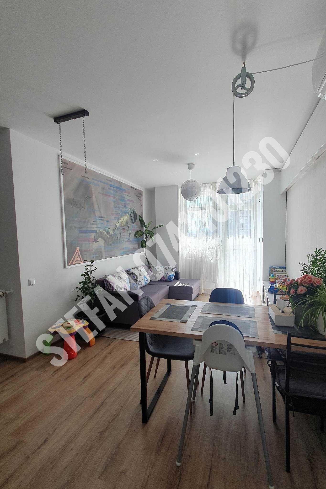 Proprietar vând apartament 3 camere,Iris, Oasului 86-90 + 2 parcari