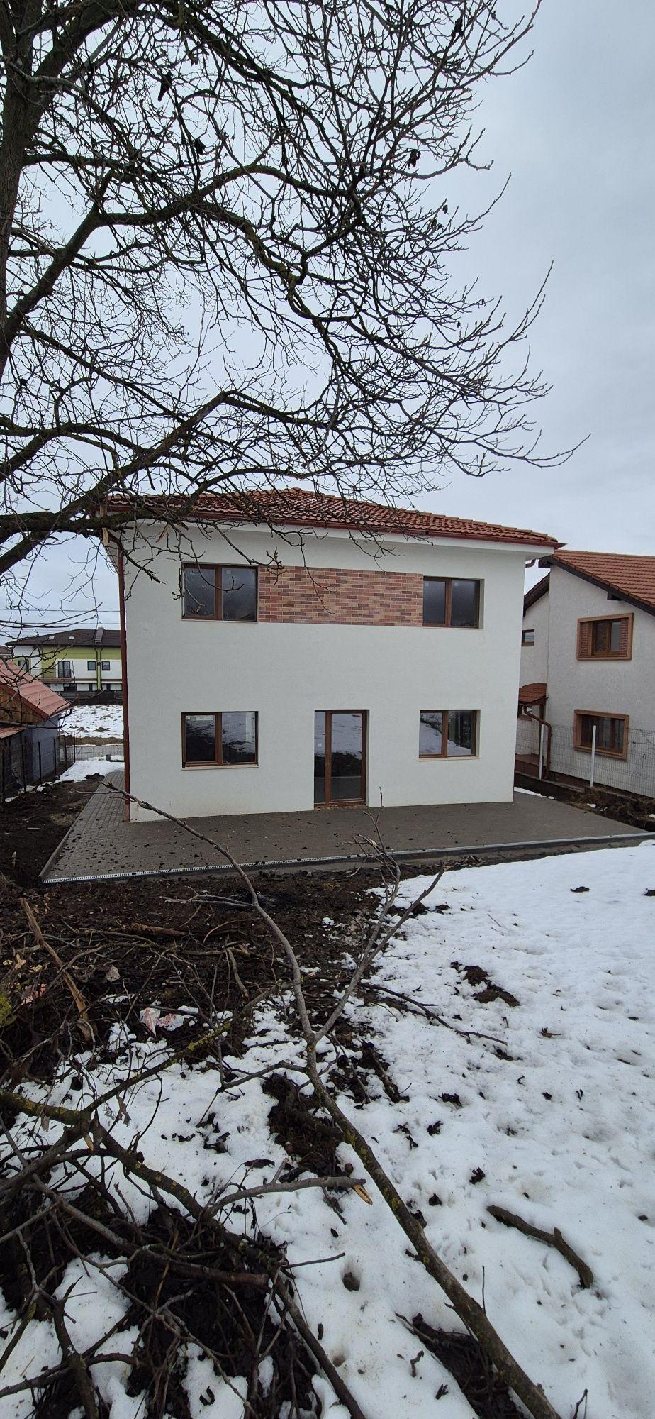 Casa individuala in Dezmir