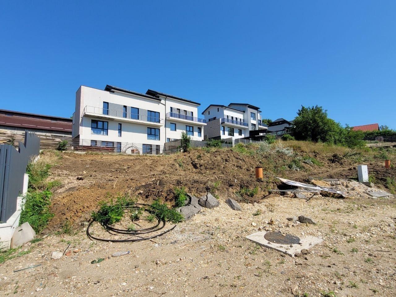 Teren cu panorama deosebita