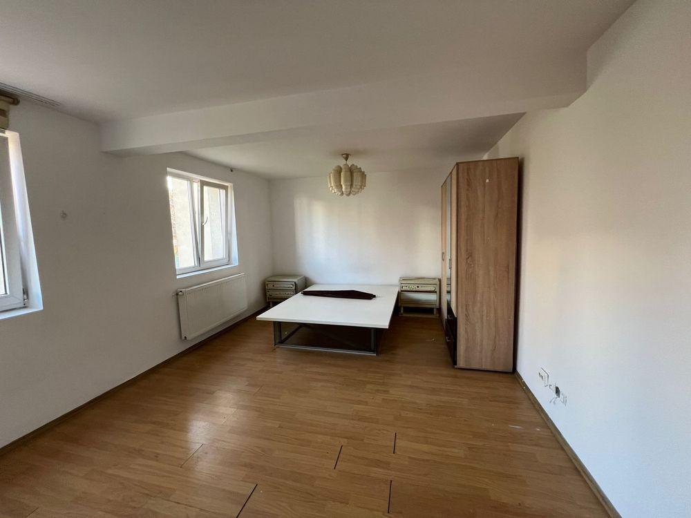 Apartament 1 camera de inchiriat Manastur -38 mp, etaj 3, langa 18 Gym