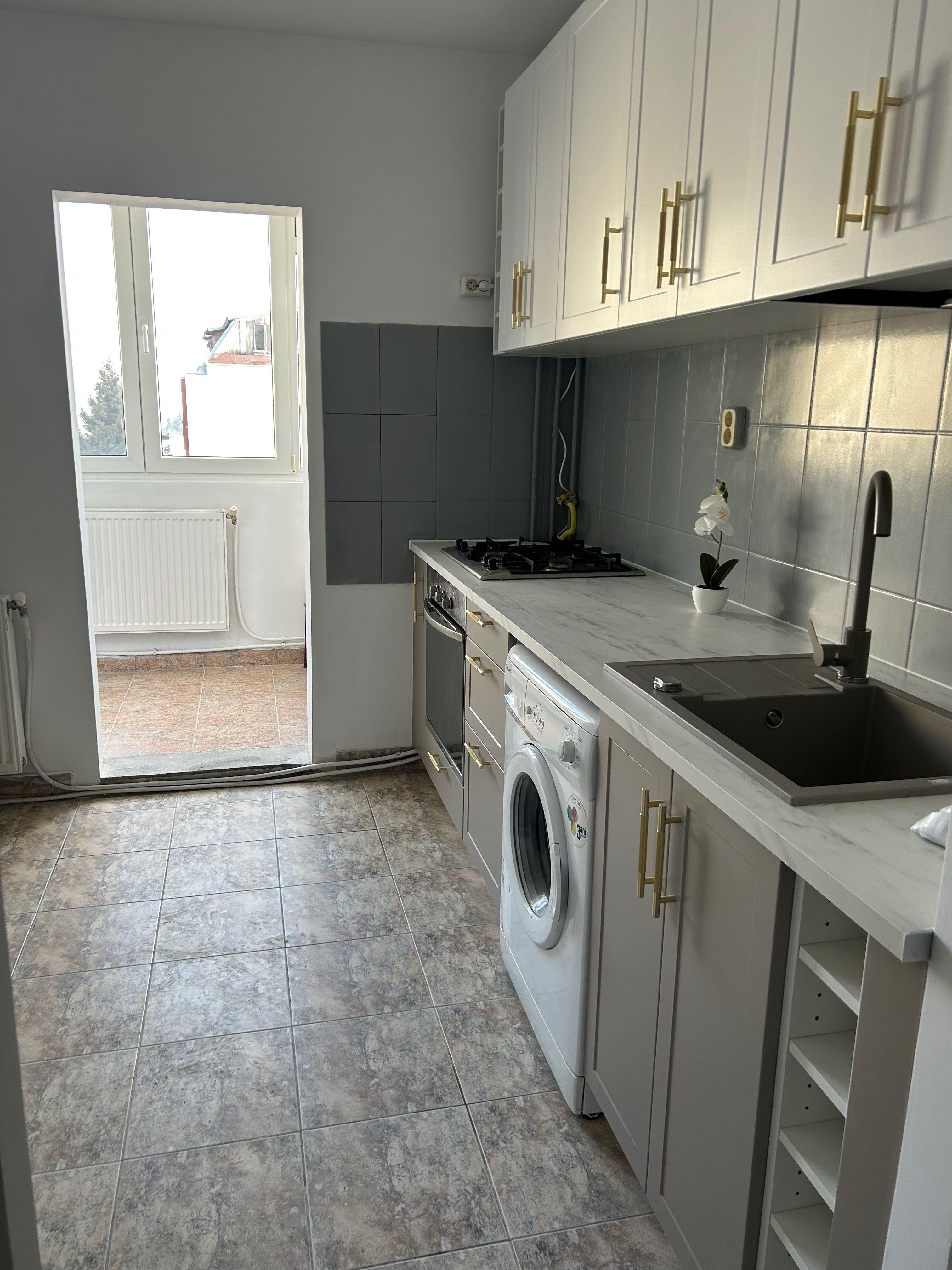 PF închiriez ap 2 camere pe strada Trascăului , cartier zorilor