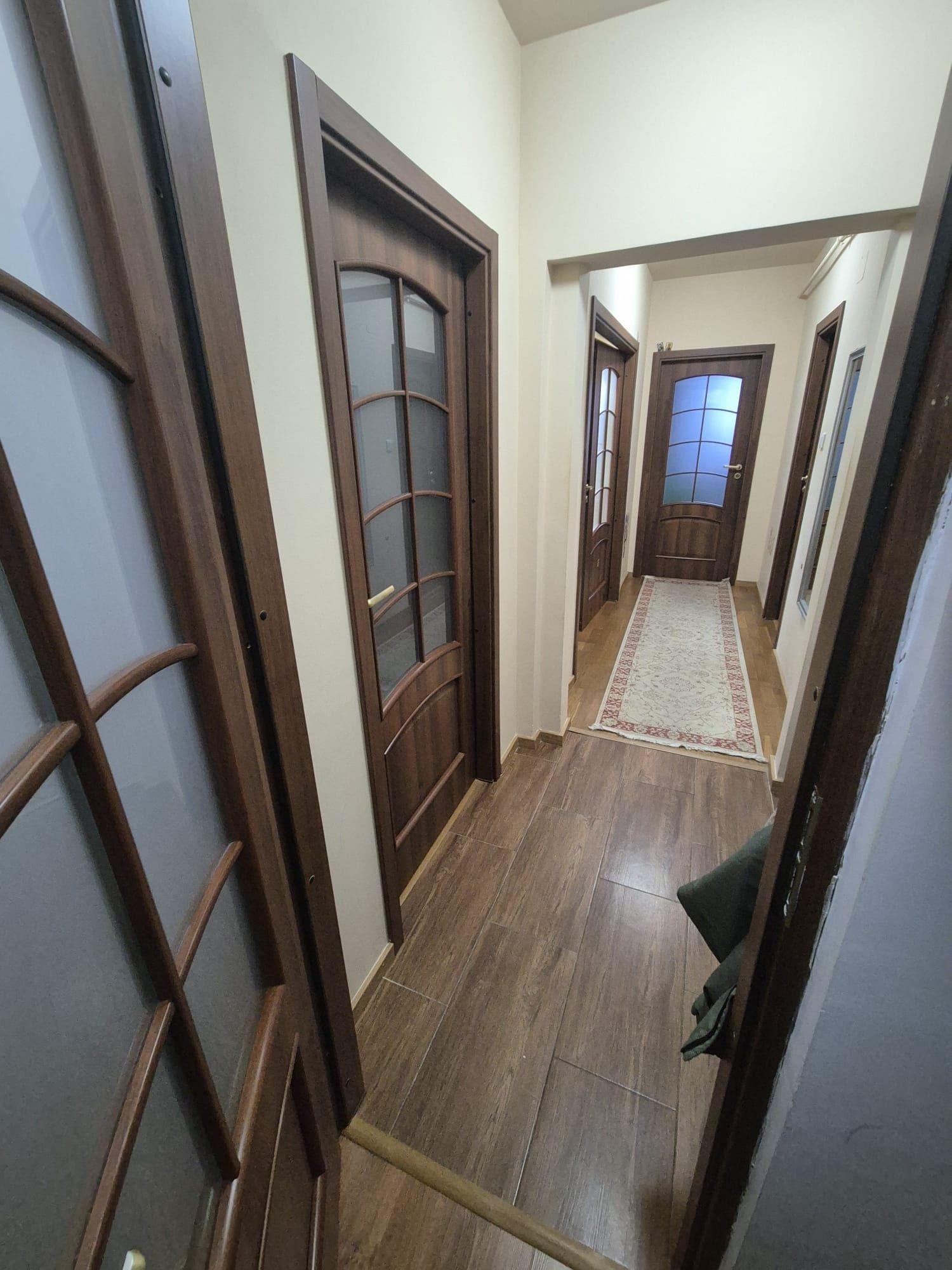 Propritar vând apartament 2 camere Dambu Pietros