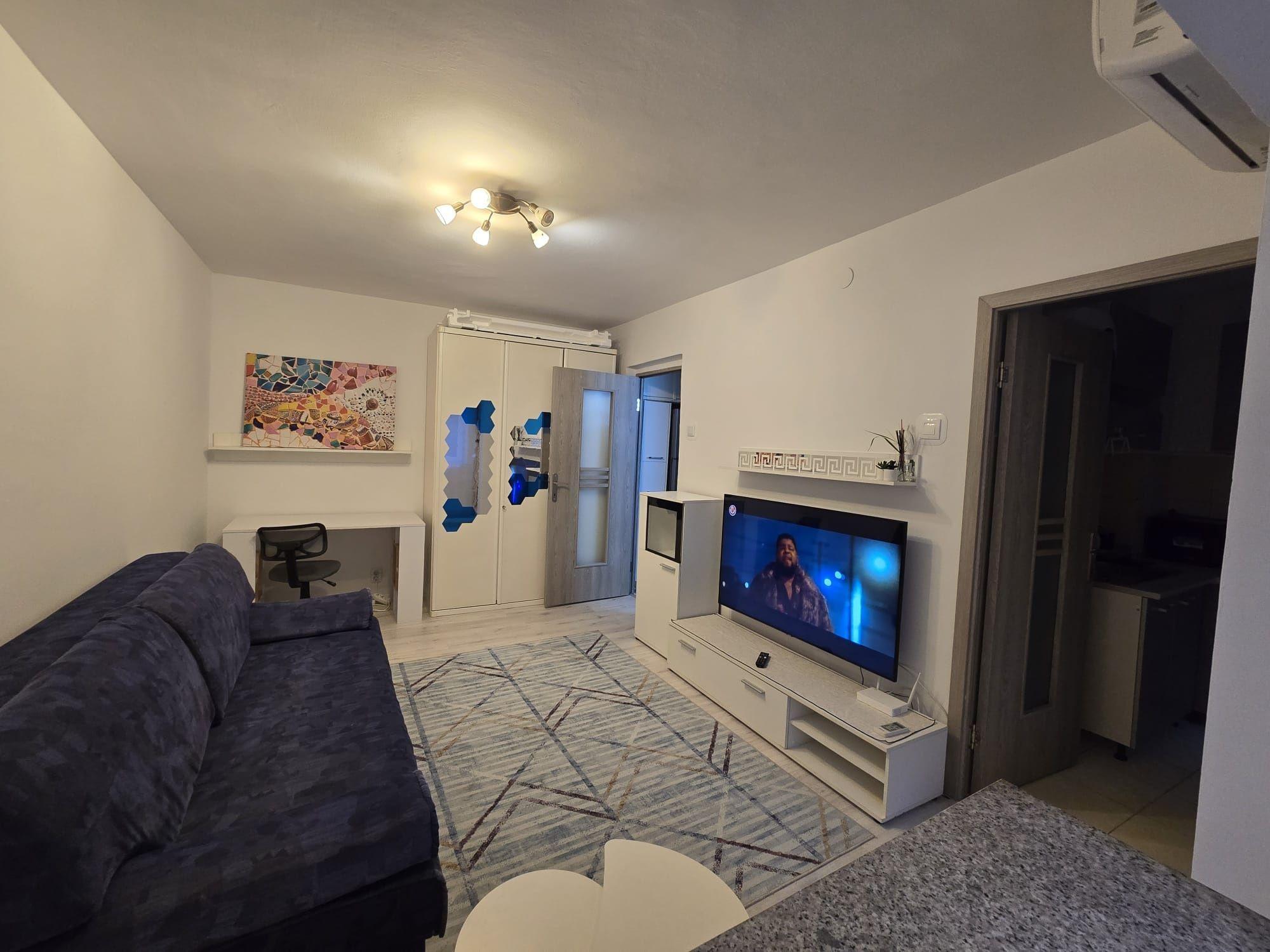 Garsoniera  centru-zona Ciuperca renovata,izolata,contorizata