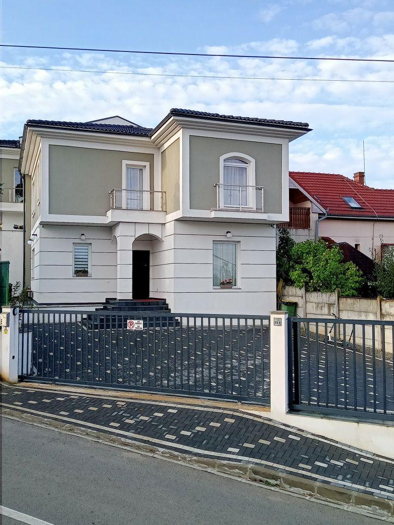 Închiriez vila in Oradea - imagine 1