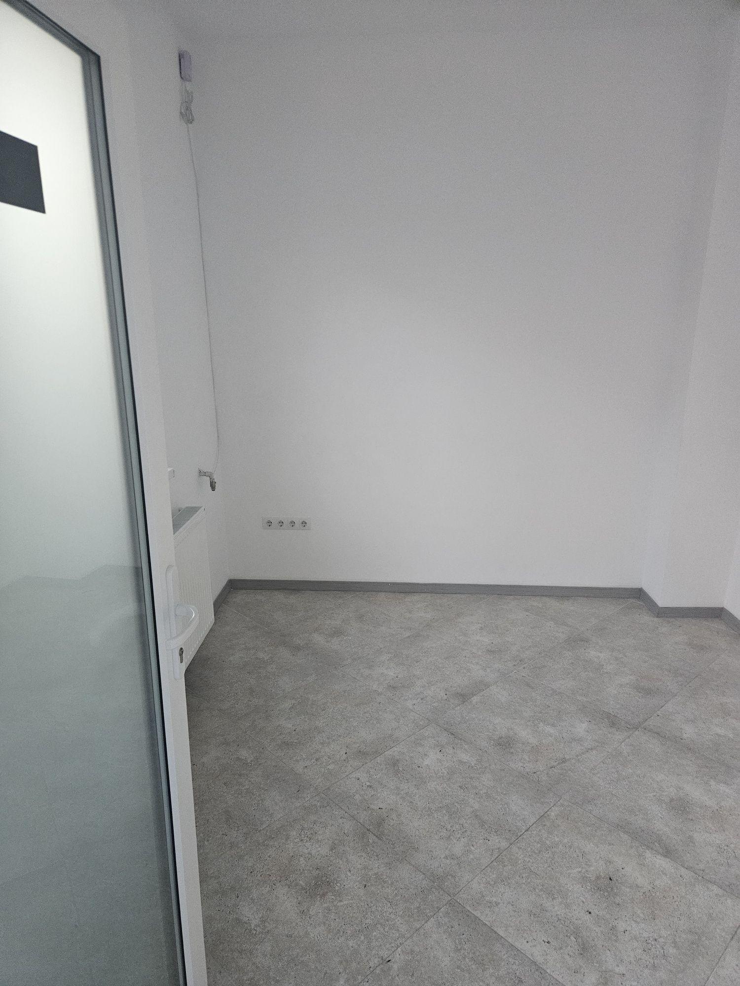 Spatiu comercial de inchiriat in Ploiesti ,str Gh Doja 90 - imagine 1