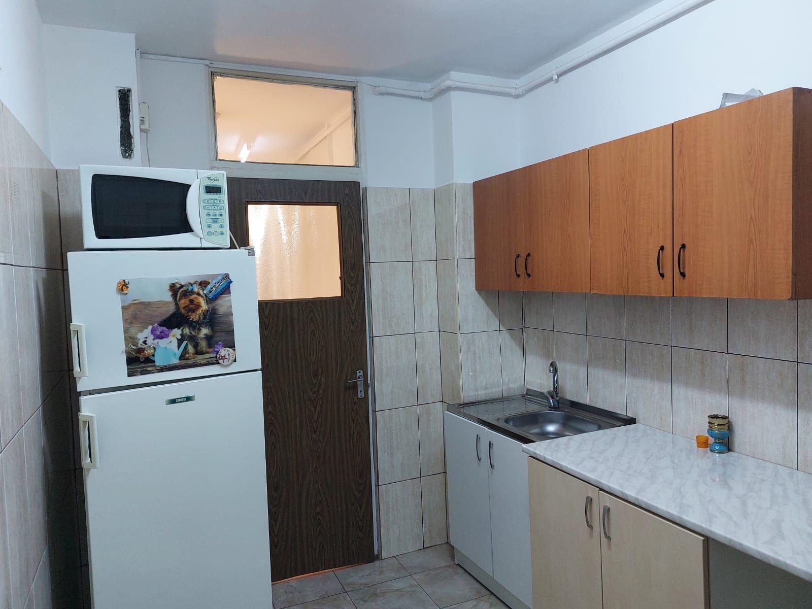 PROPRIETAR - vând apartament 2 camere decomandat – 60 mp – Confort spo