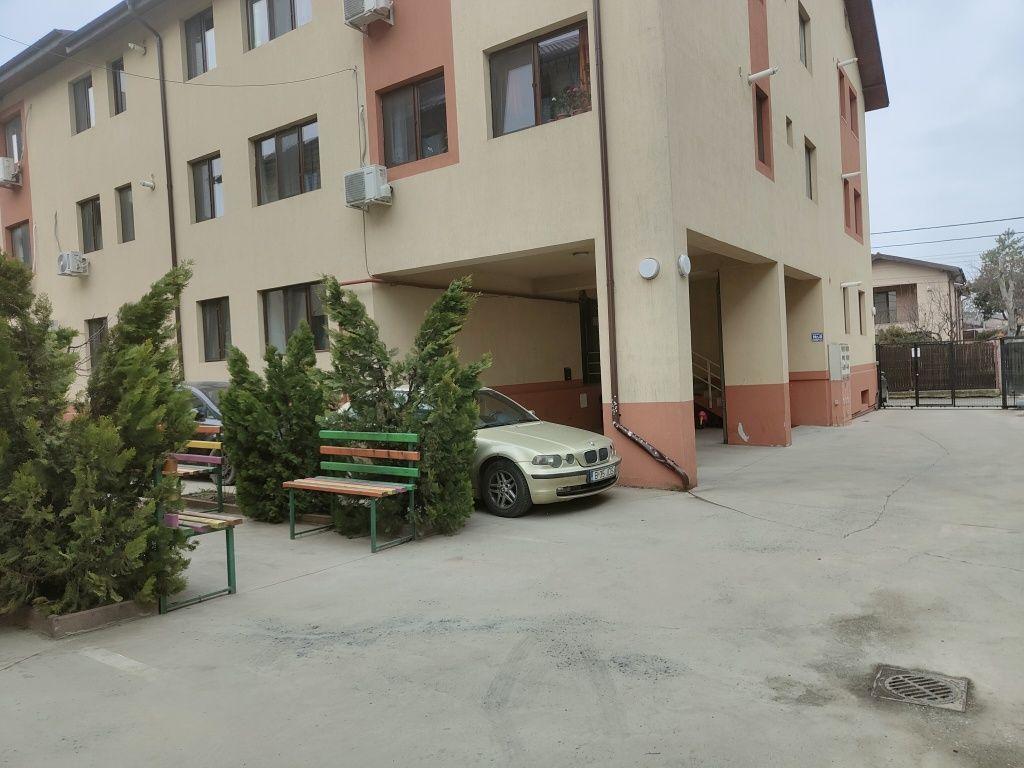 Apartament 3 camere Parter vedere grădină + loc de parcare decomandat