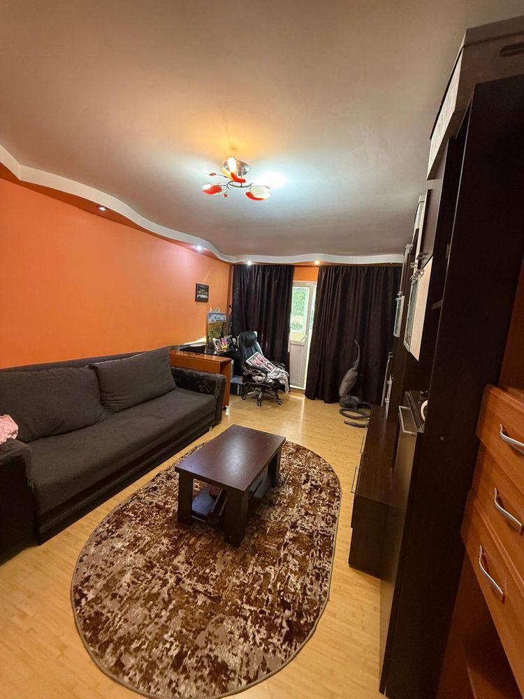Apartament 2 camere de vanzare Zona Romancierilor