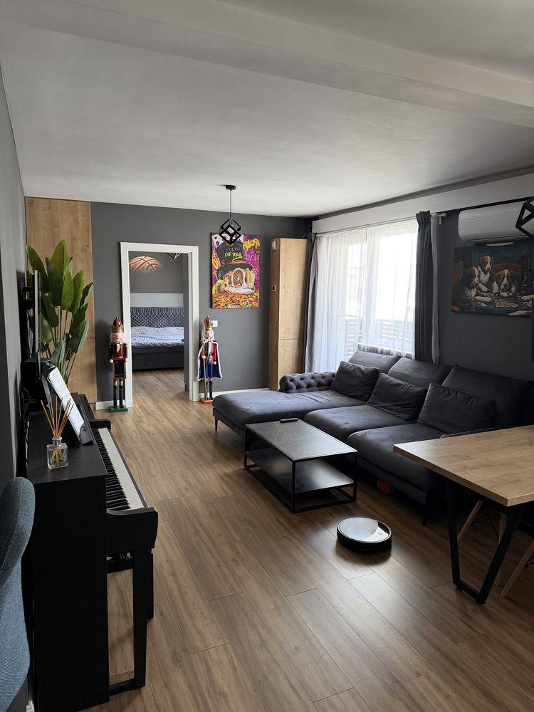 Apartament 2 camere, 55mp, balcon 8mp, zona BMW, 2 parcari!