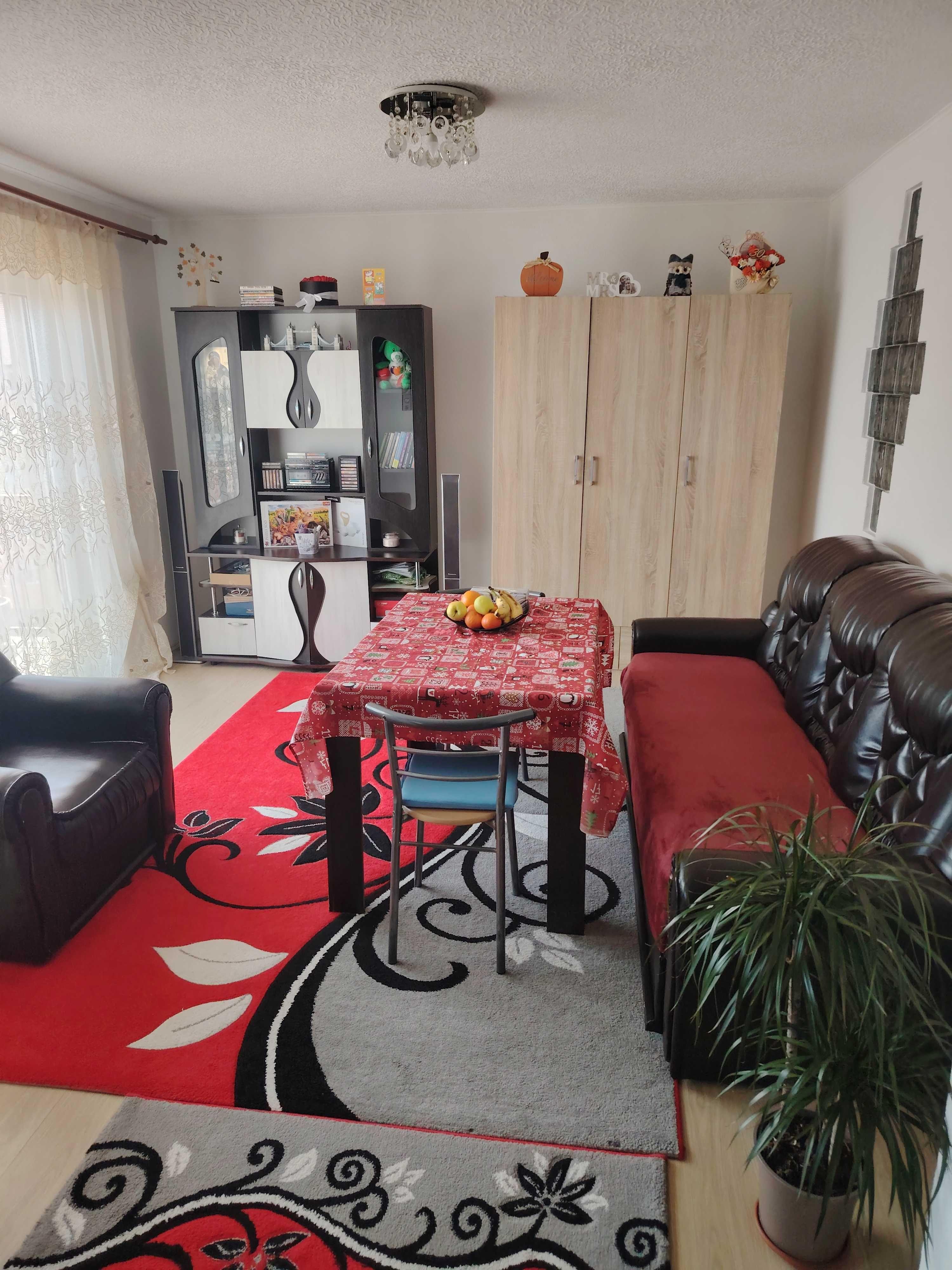 Apartament de închiriat