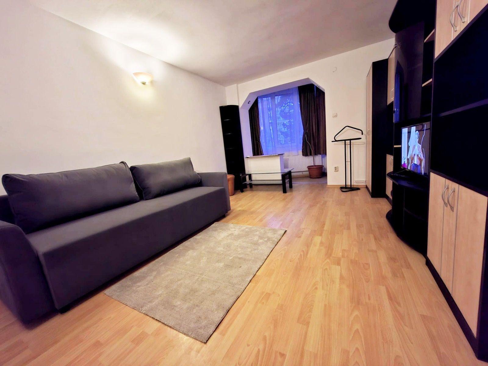 Apartament 2 camere decomandat, AFI Brasov, Centrul Civic, parcare