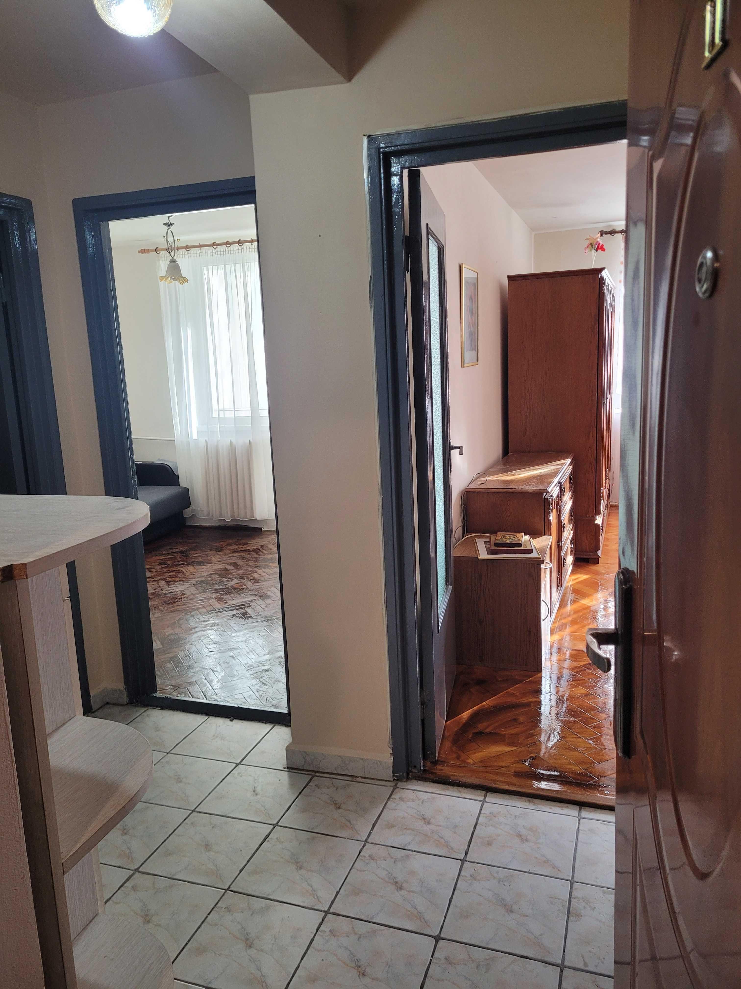 Apartament 2 camere de inchiriat