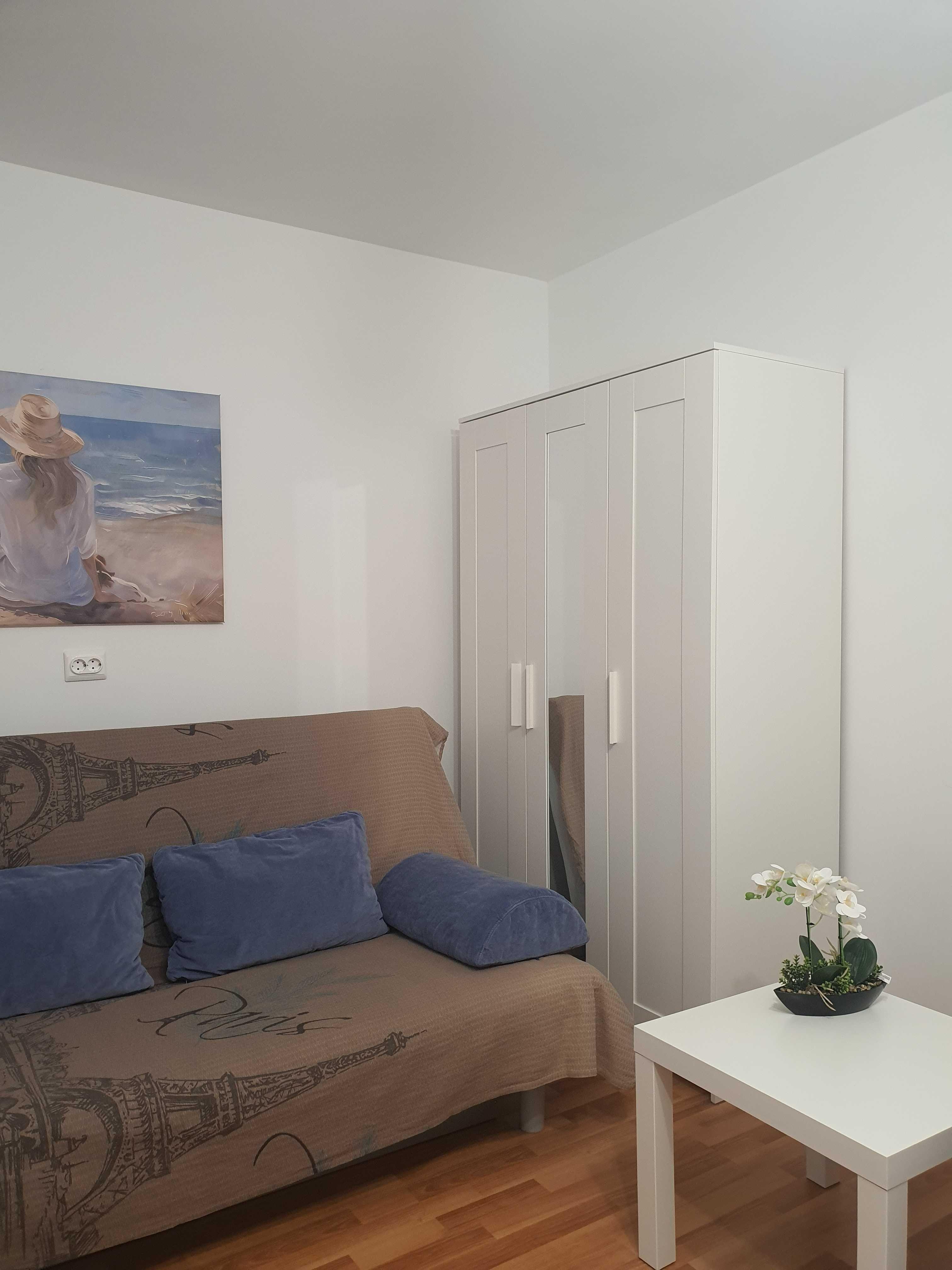 apartament 2 camere- str.Dreptatii ,prima inchiriere, Lujerului