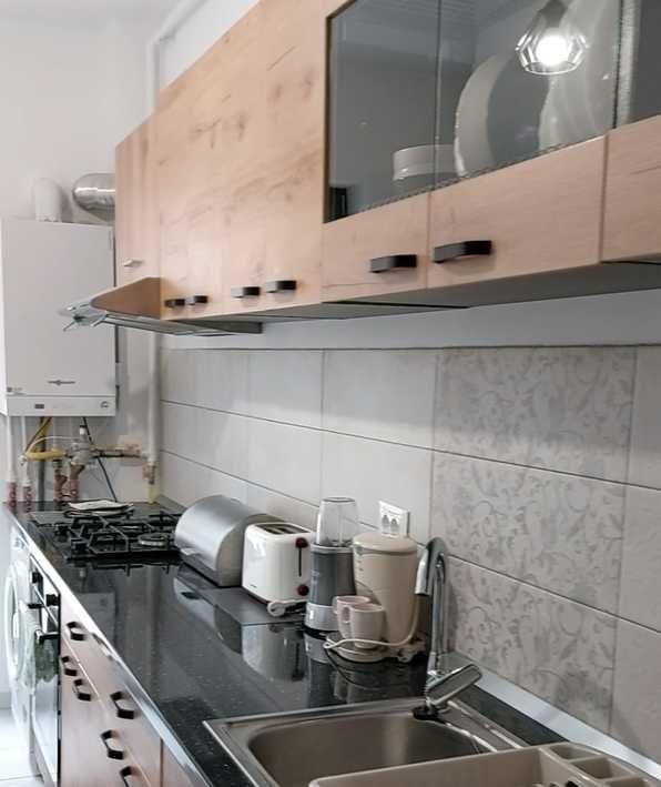 Apartament 2 camere decomandat de inchiriat, Exigent Plaza Romania