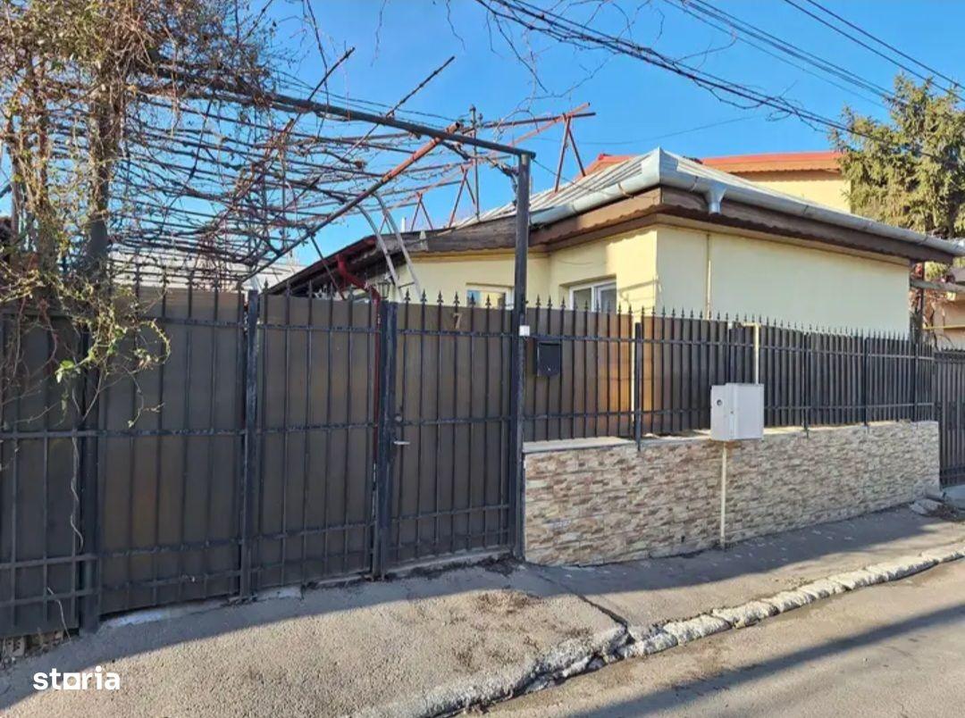 Casă de vânzare în Bratianu, 5 camere, curte
