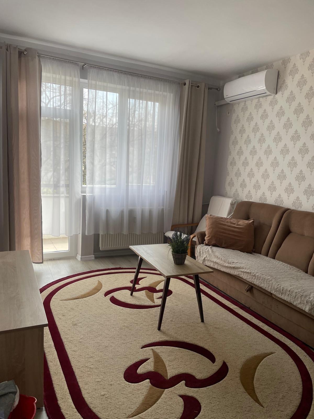Apartament de închiriat, 2 camere, în cartierul Rogerius.