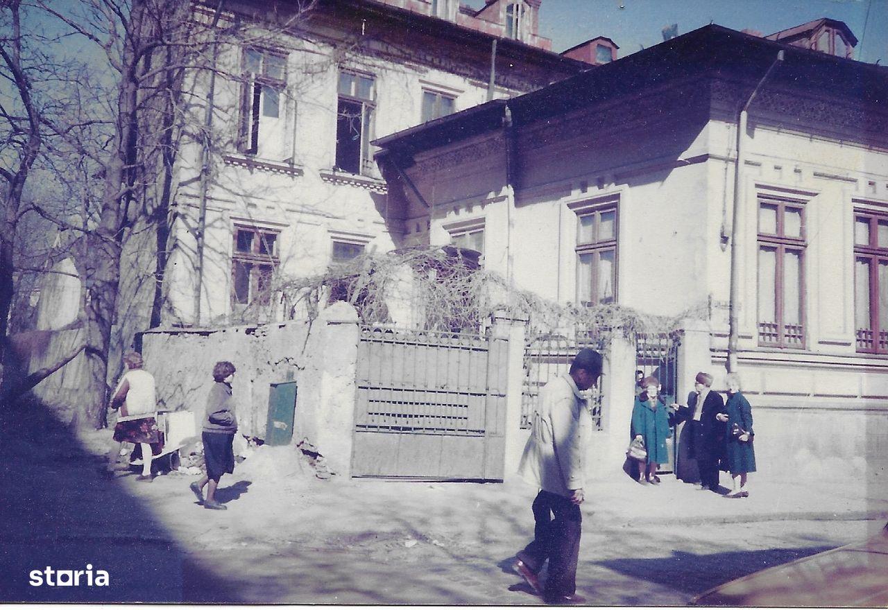 PIATA UNIRII Budapesta, casa, curte privata, garaj,deschidere 24,10mp