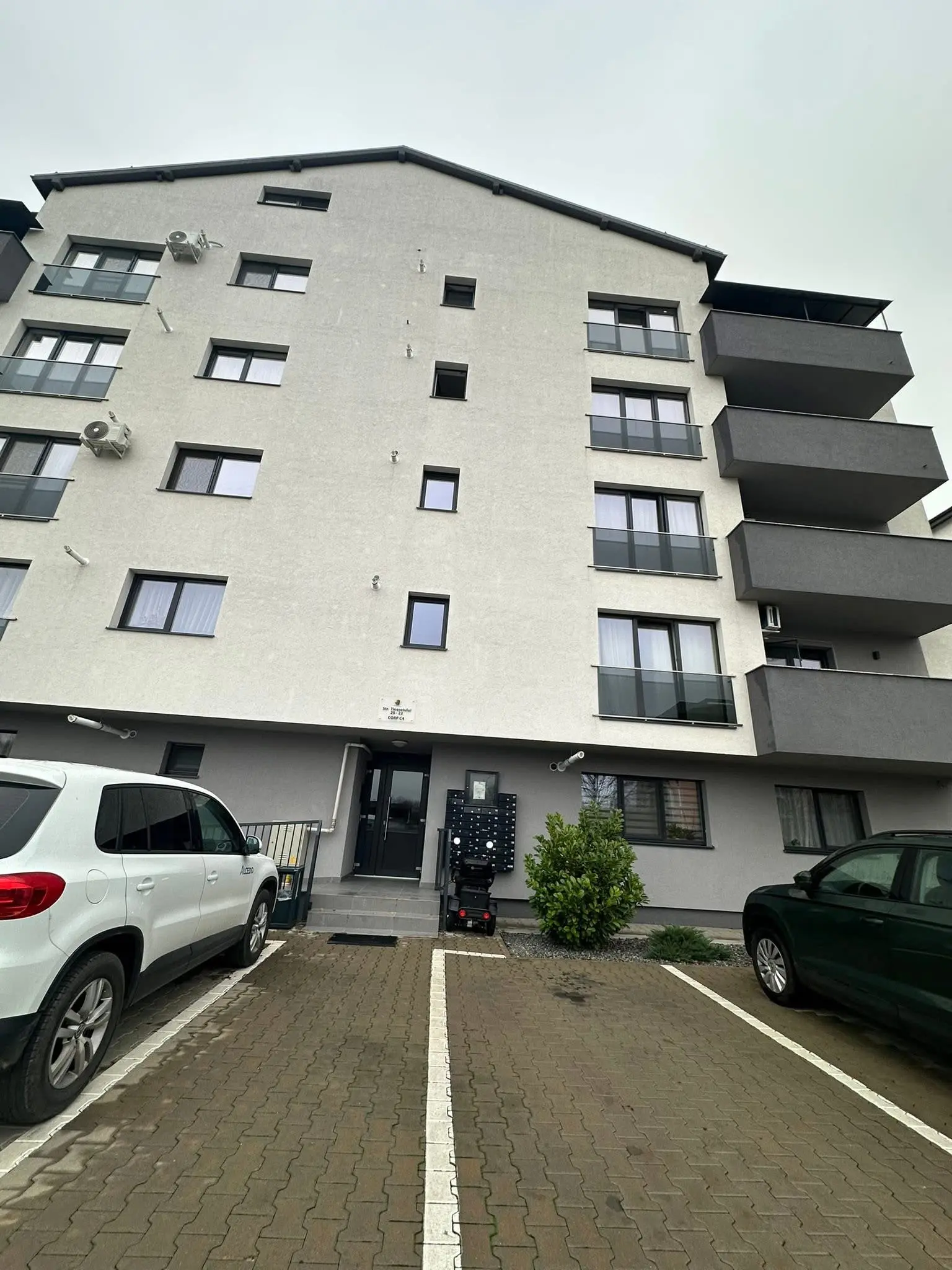 PF. vand Apartament 3 camere , Floresti jud. Cluj - imagine 1