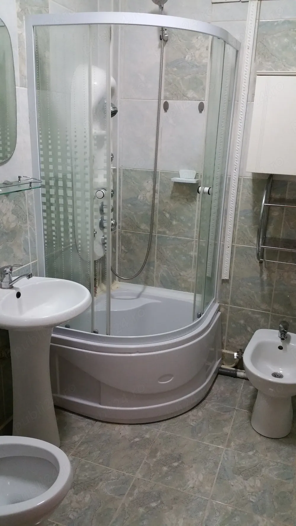 De închiriat apartament 3 camere   Strada Horea, Cluj-Napoca (aproape de gară) - imagine 1