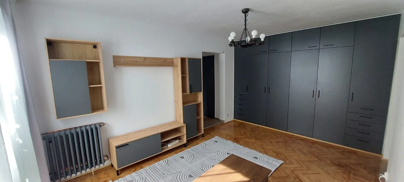 vanzare apartament 2 camere Al Baraj Bicaz , 51 metri, et3/4, bloc 1965. renovat complet, mobila si elctrocasnice noi, geamuri tripan.loc de parcare - imagine 1