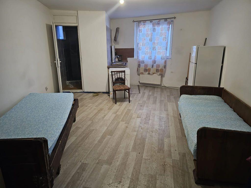 Inchiriez garsoniera