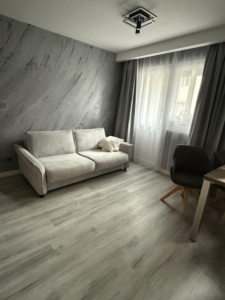 Apartament 3 camere de vânzare – Băneasa | Etaj 2/3 | Mobilat | Balcon