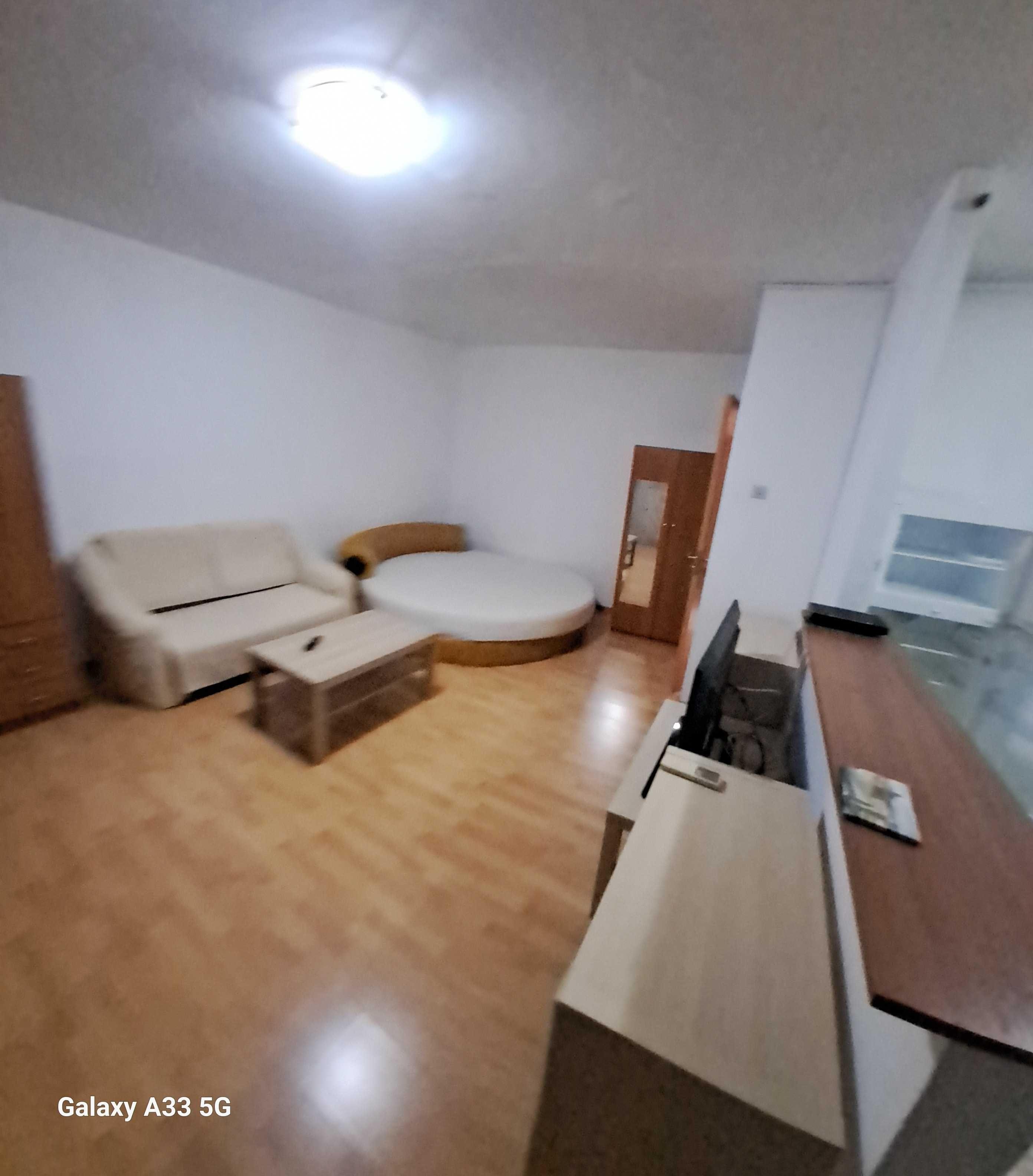 închiriez garsoniera tineretului piața norilor