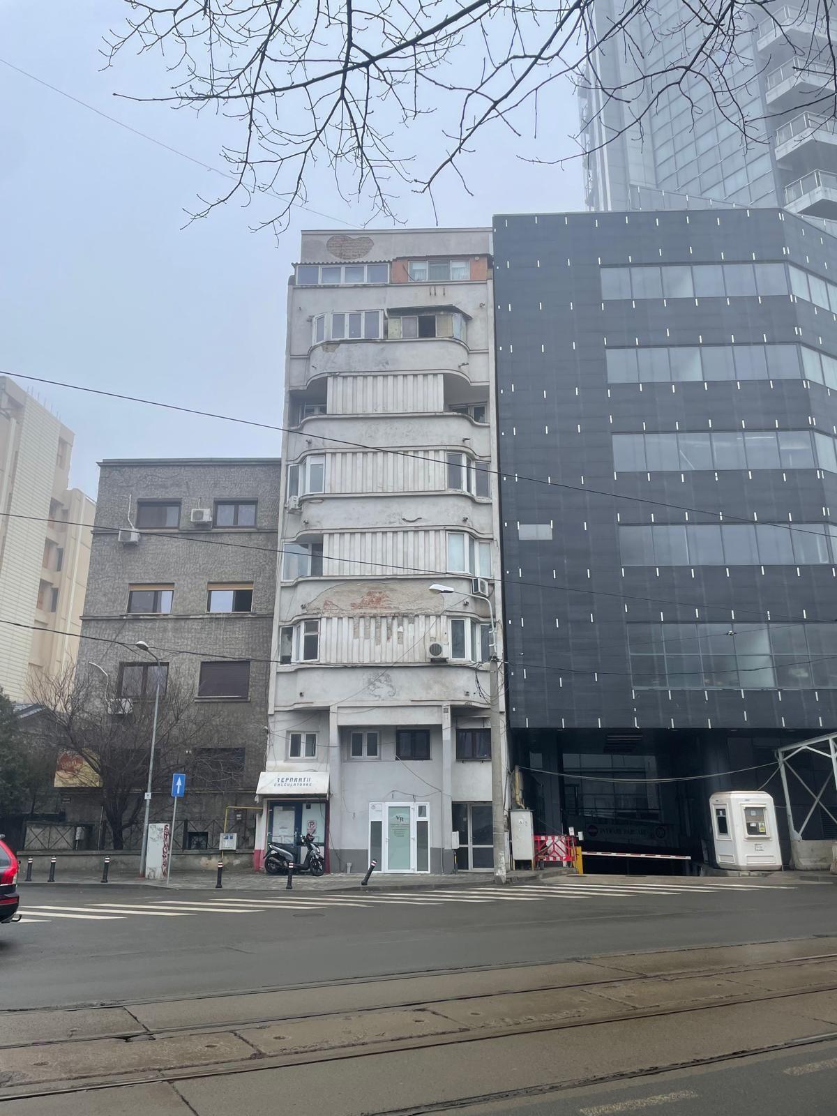 Vând urgent garsoniera  ultracentral  Piata Rosetti - Bd. Carol