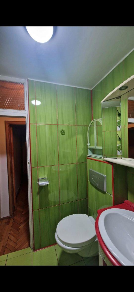 Proprietar apartament 4 camere la metrou gorjului