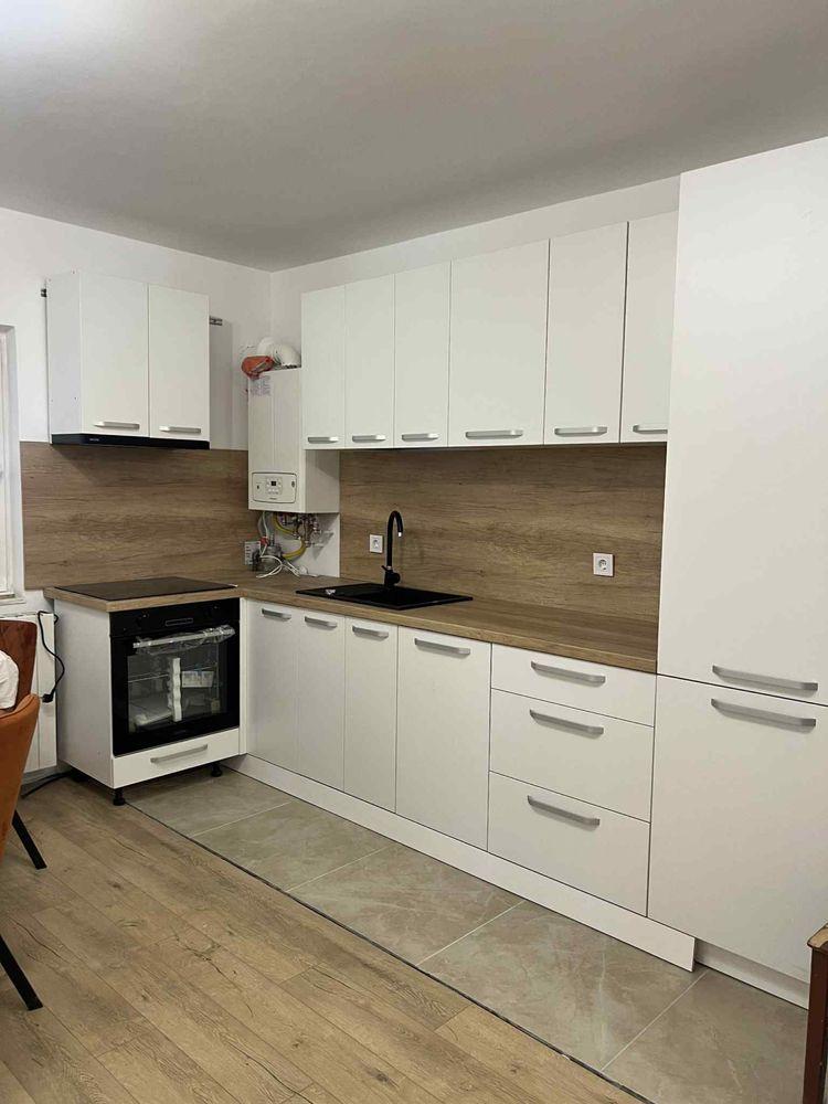 Ofer chirie/ cautam colegă