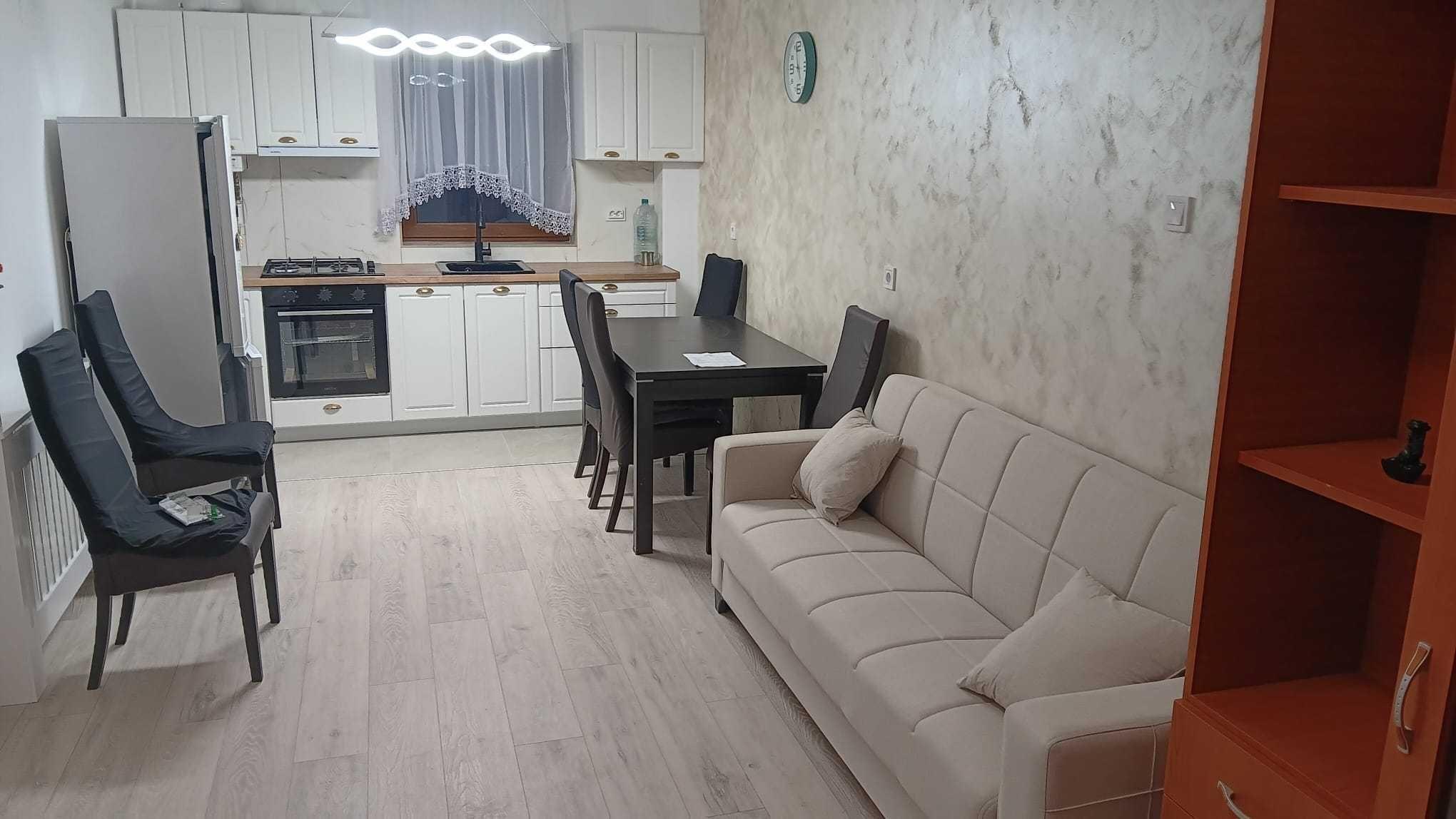 PF.inchiriez ap.2 dormitoare și bucătărie open space