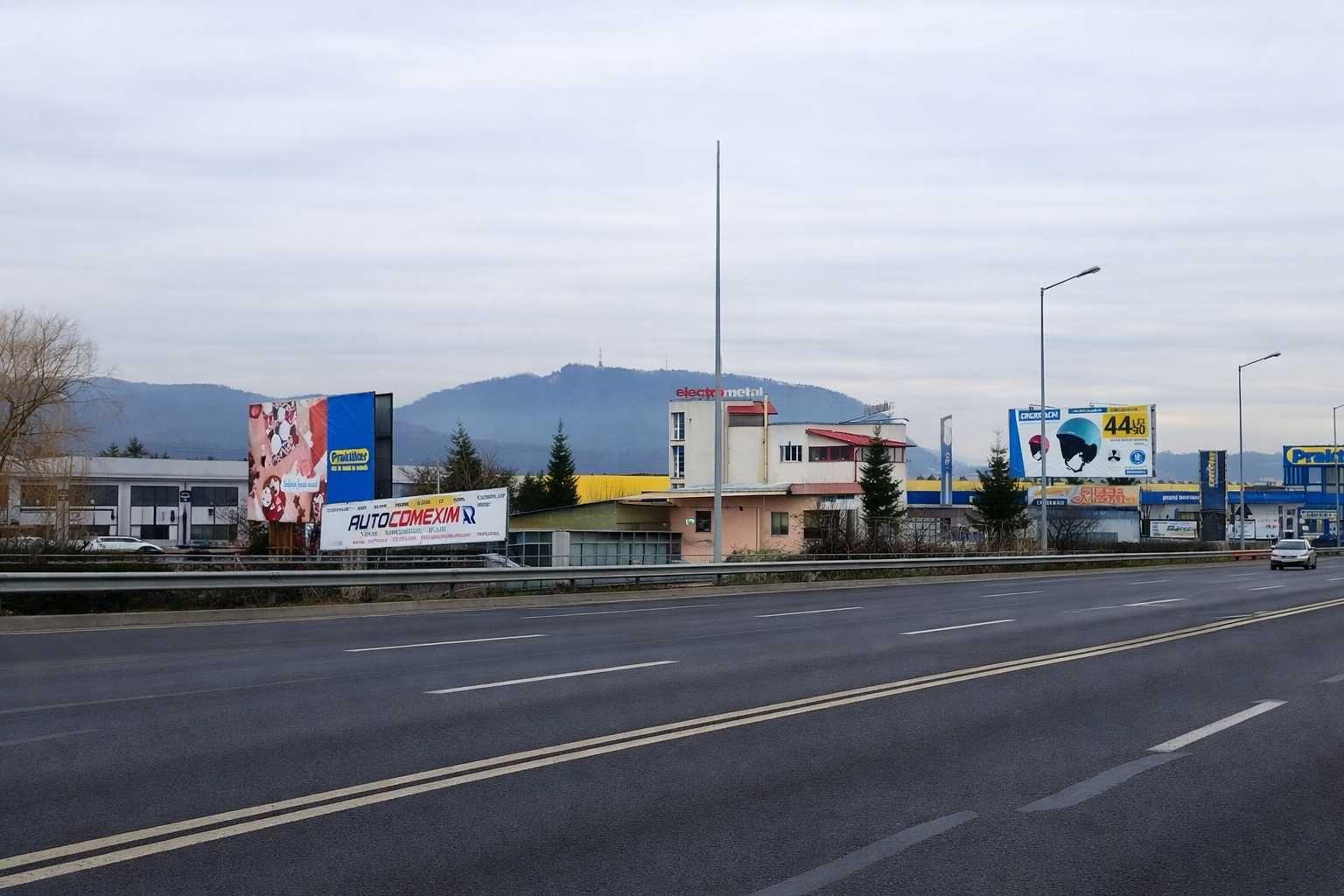 Hala industriala de inchiriat pe Calea Bucuresti folosinta multipla