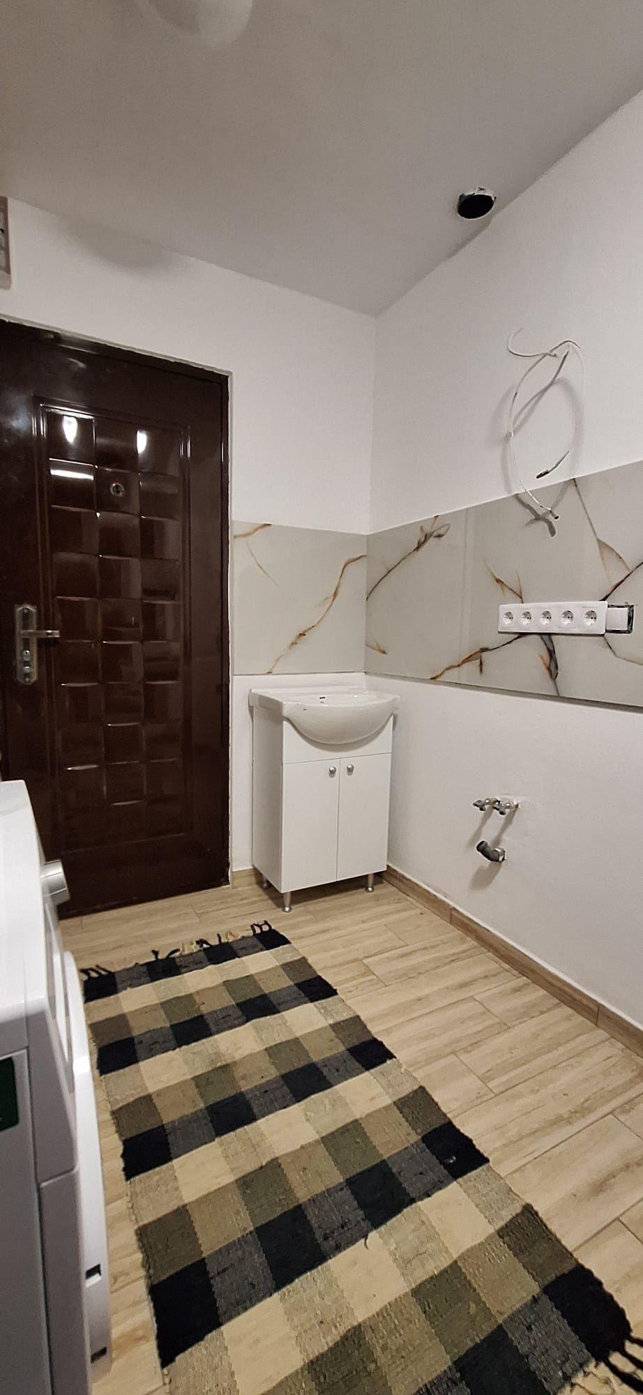 Vand gars 14mp str. Podului
