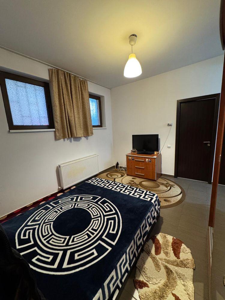 Proprietar vând garsonieră