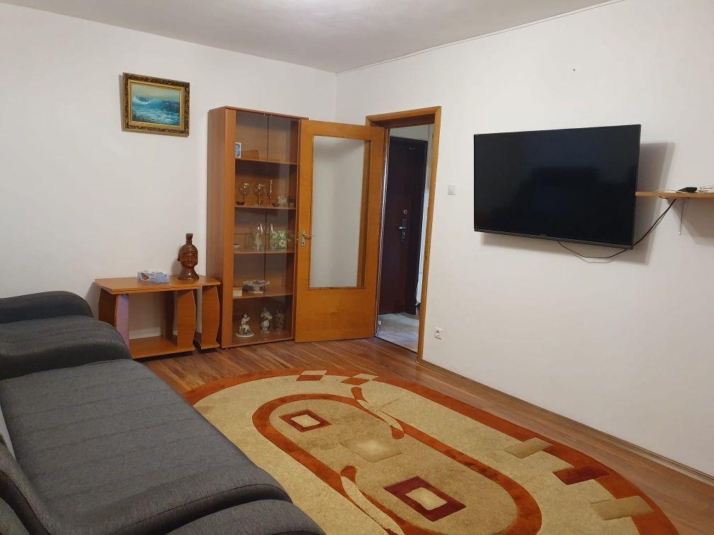 Apartament 4 camere de închiriat - imagine 1