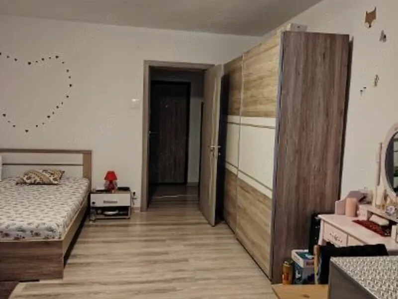 Dr Taberei 34,metrou Tudor Vladimirescu,Favorit