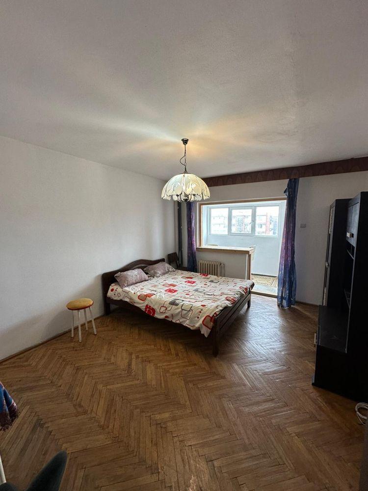 Apartament Decomandat 2 camere,Rovine,Centrală termica,50mp