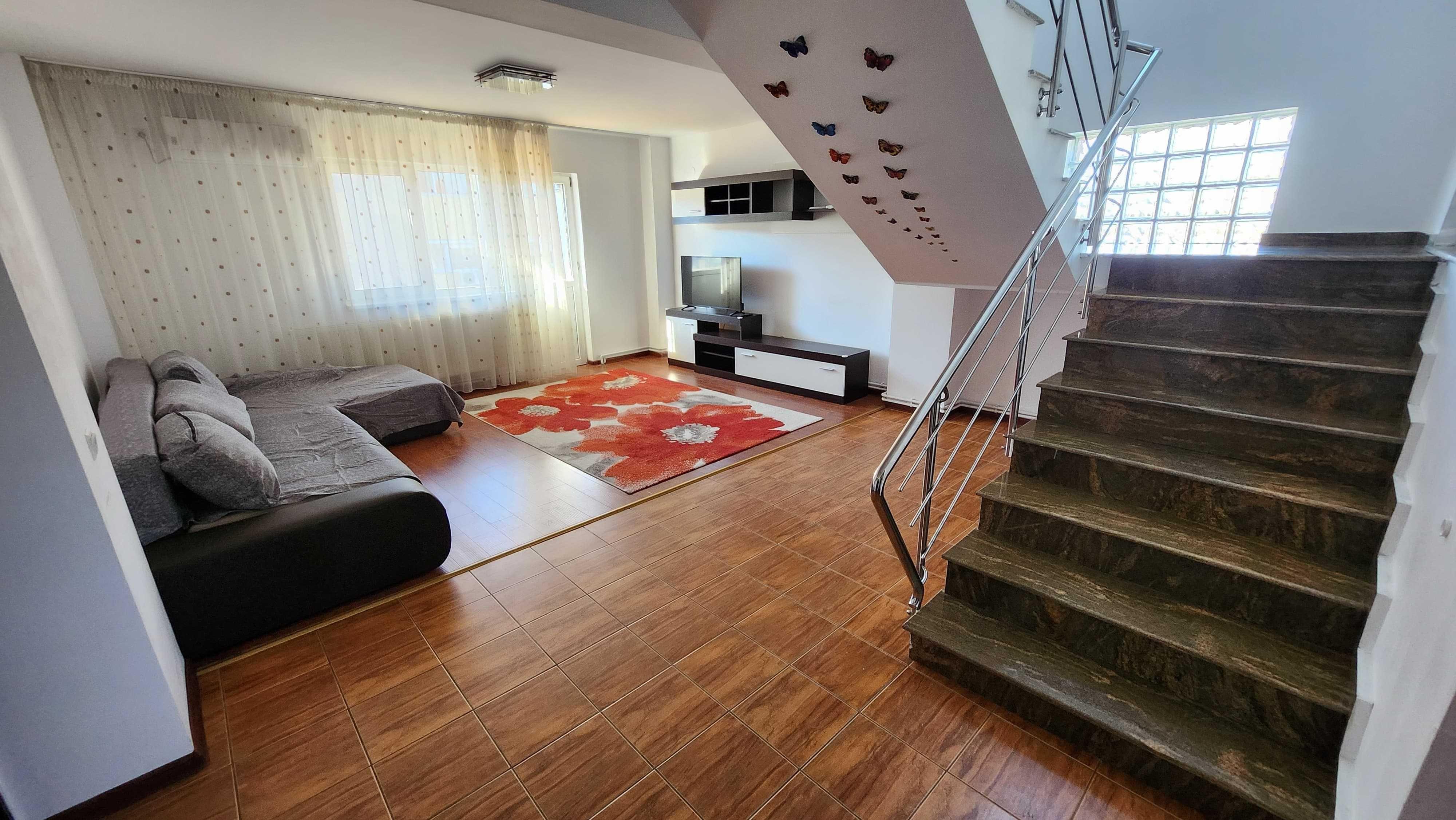 Apartament 4 camere, scara interioara, deosebit complet mobilat si utilat