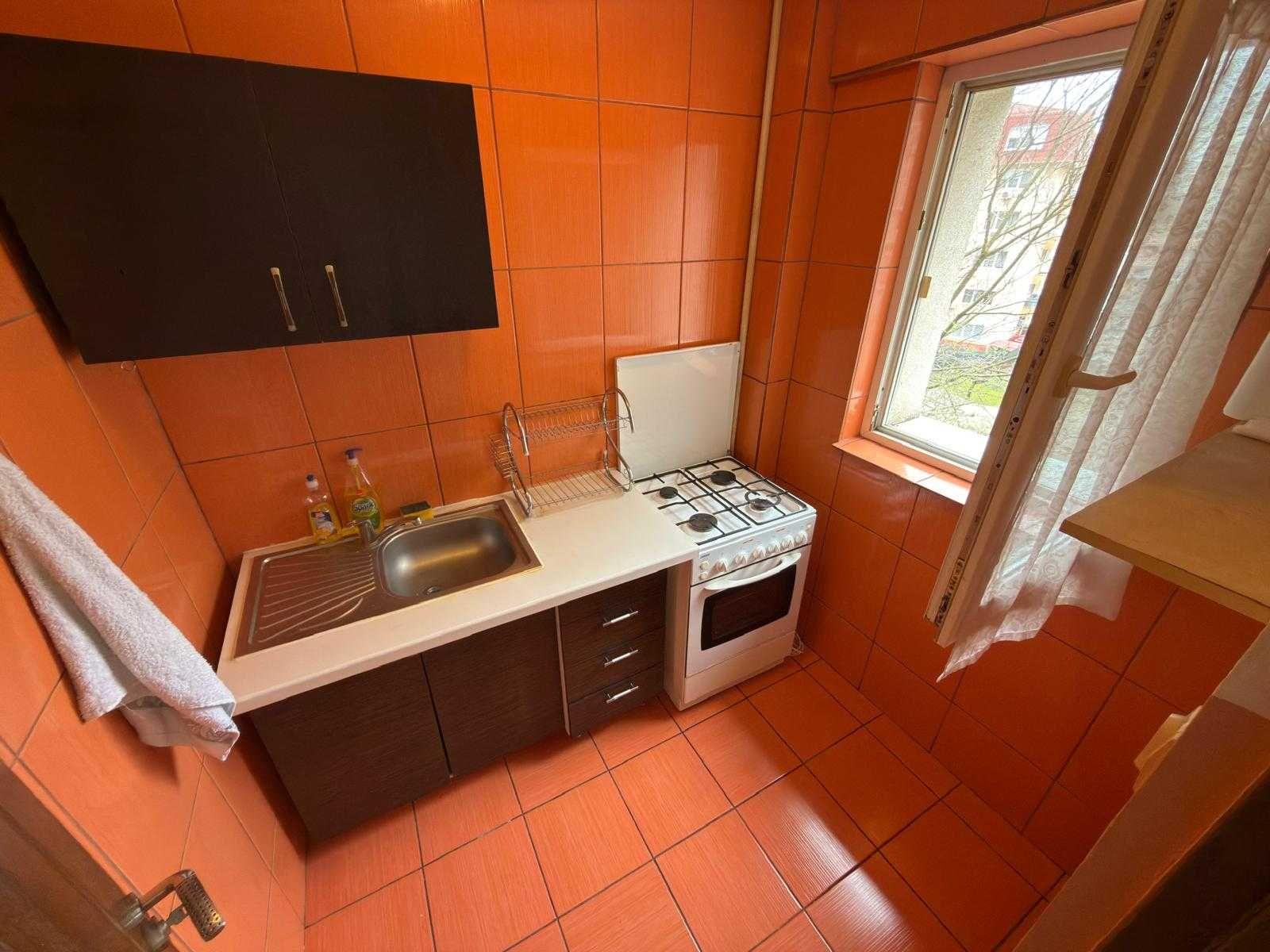 Garsoniera de vanzare, zona Fizicienilor, strada Shitului 9, et 3, bloc din 1983