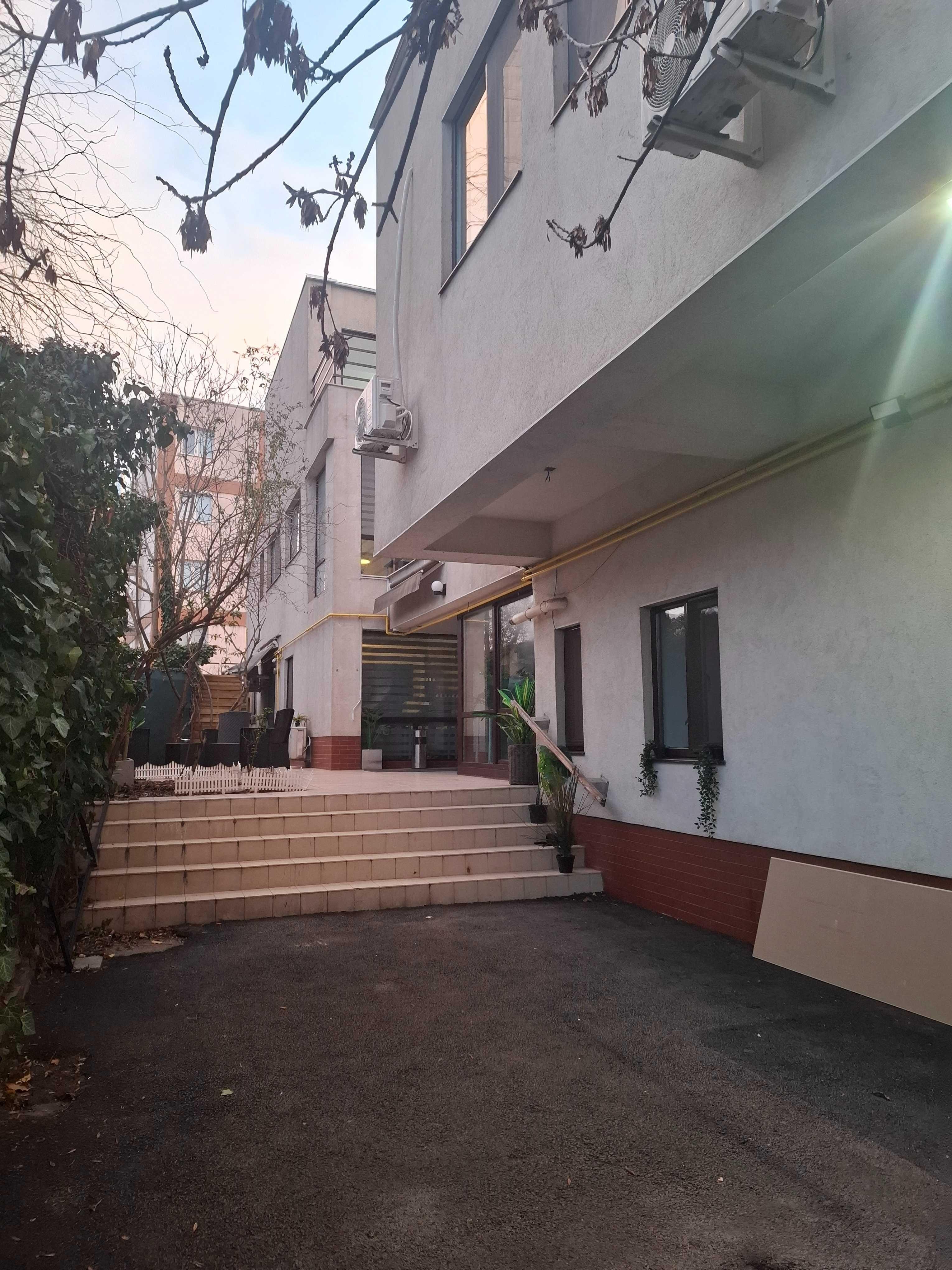 INCHIRIEZ Vilă premium 215 mp | integral sau pe niveluri | curte 4 parcări + încărcător EV | Orhideea