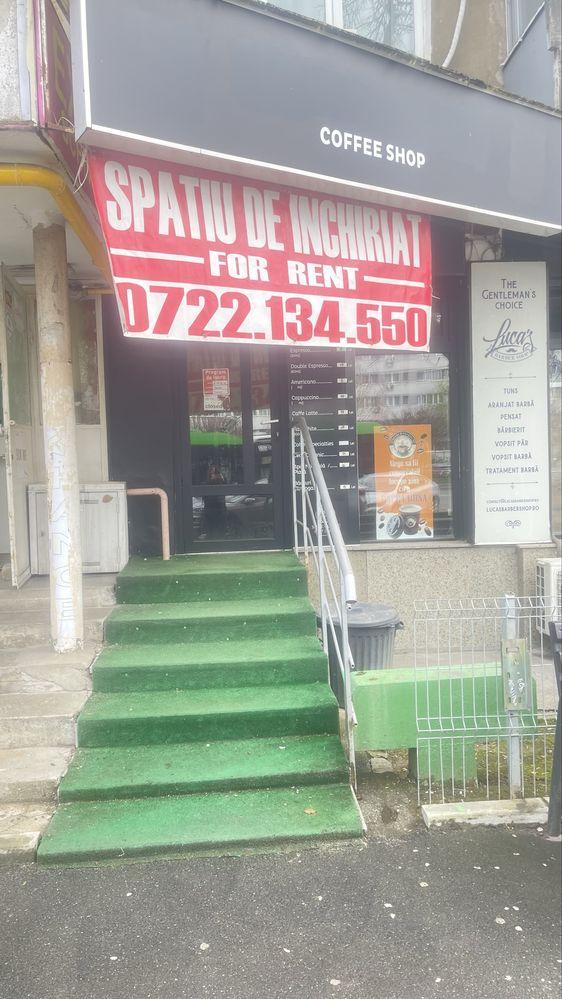 Inchiriez spatiu