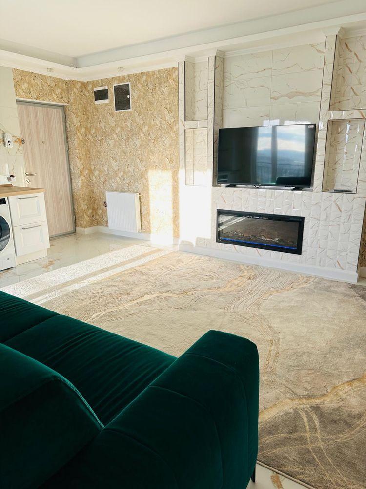 De Vanzare apartament 3 camere zona Vivo