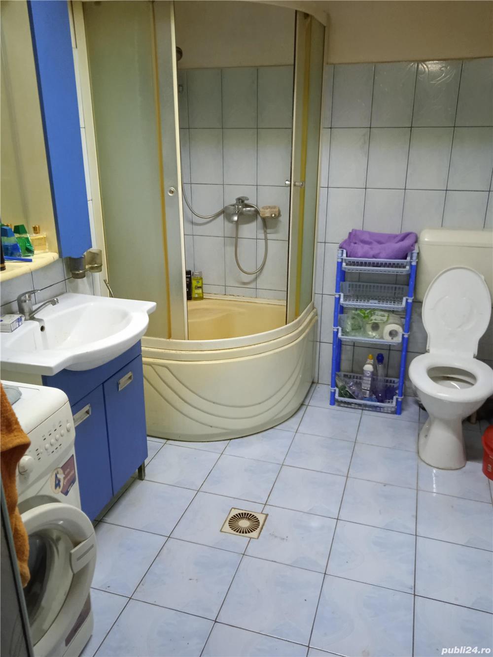 Teren 1000m cu casa bătrânească