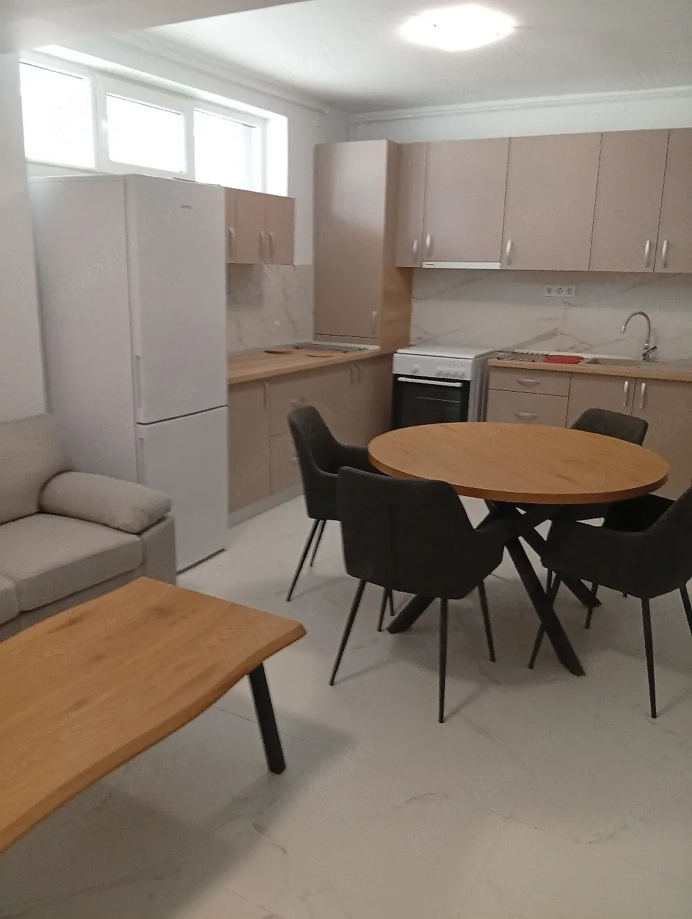 Proprietar inchiriez apartament 2 camere Otopeni