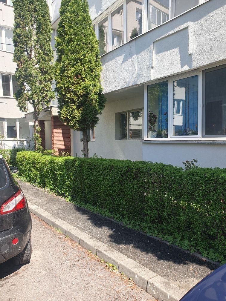 Vând apartament 3 camere,decomandat 65mp cluj - imagine 1