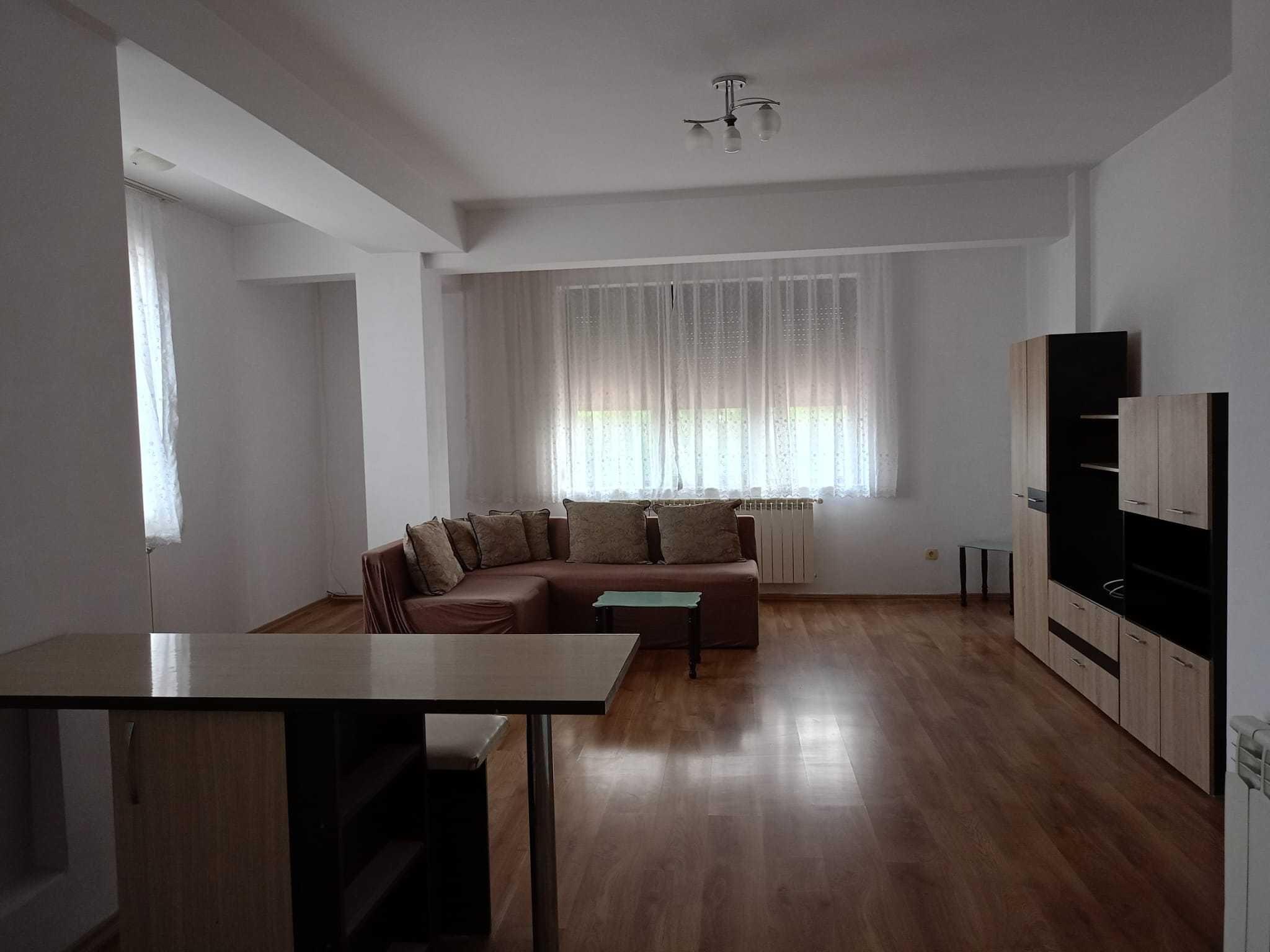 Inchiriez duplex in vila etaj 1+2 zona Anda