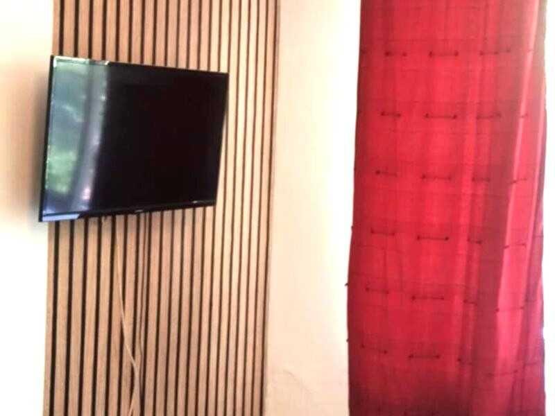 Proprietar , Drumul Taberei Metrou Constantin Brancusi, Piata Valea Ialomitei ,centrala,bloc civilizat si curat - imagine 1