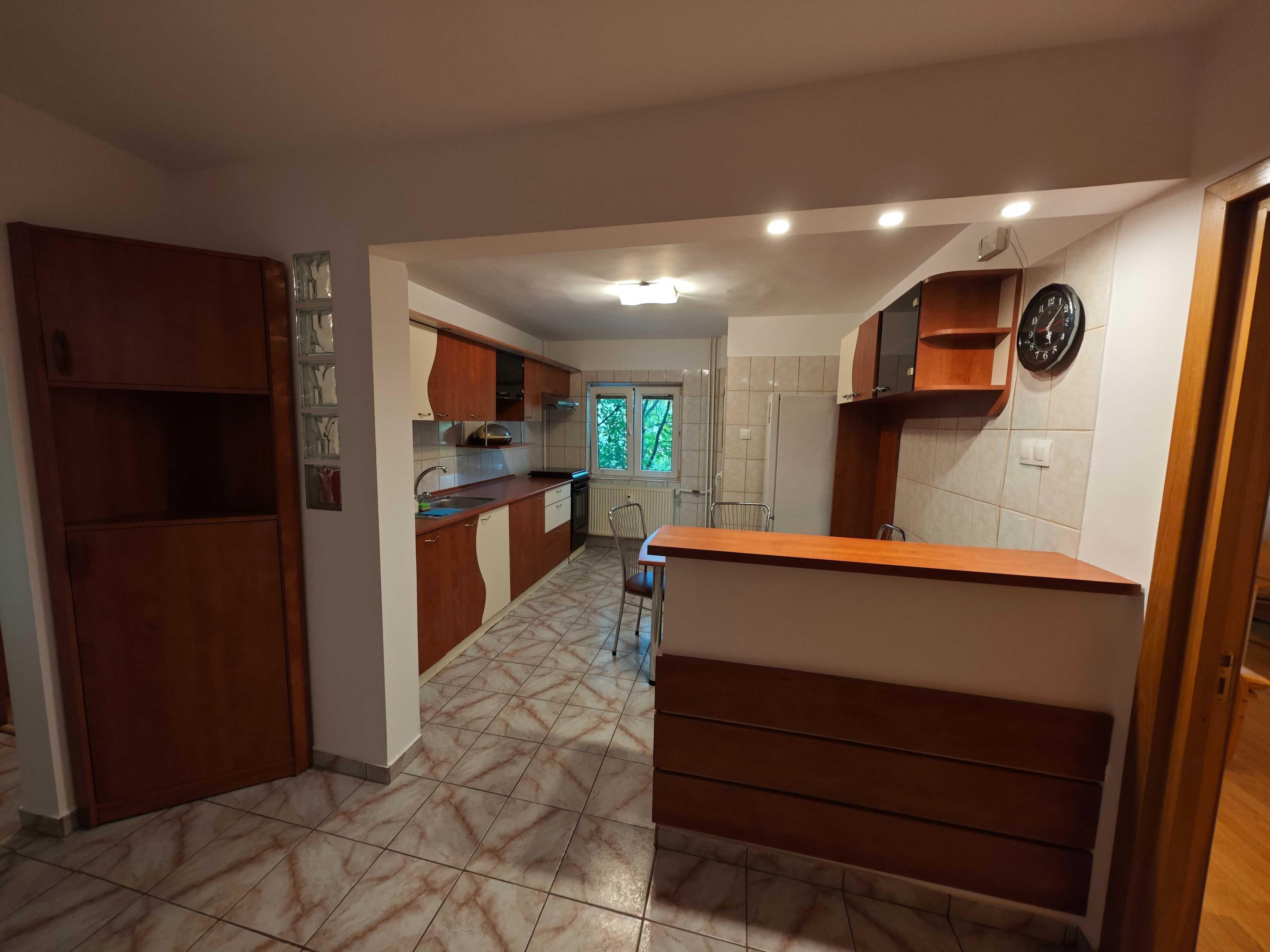 Inchriere apartament 3 camere